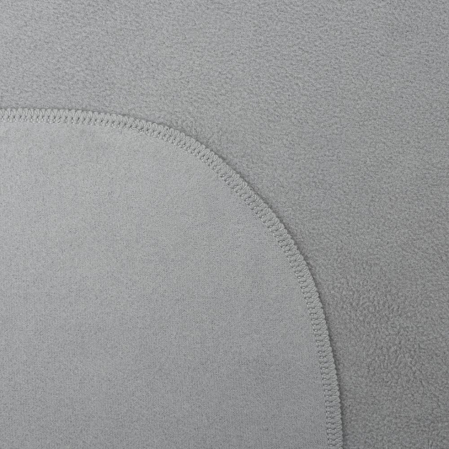 Флисовый плед Warm&Peace XL, серый с логотипом в Москве заказать по выгодной цене в кибермаркете AvroraStore
