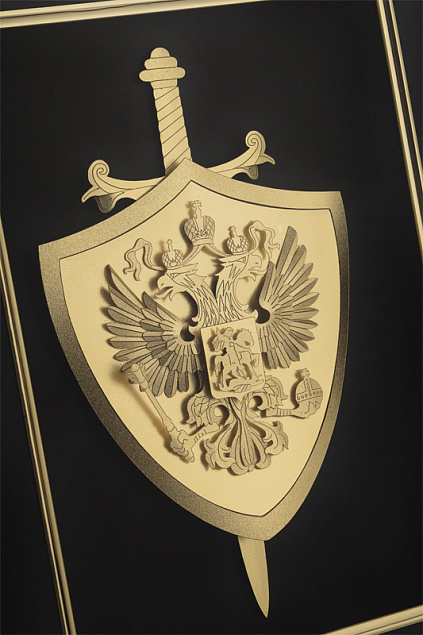 Картина "Щит и меч" с логотипом в Москве заказать по выгодной цене в кибермаркете AvroraStore