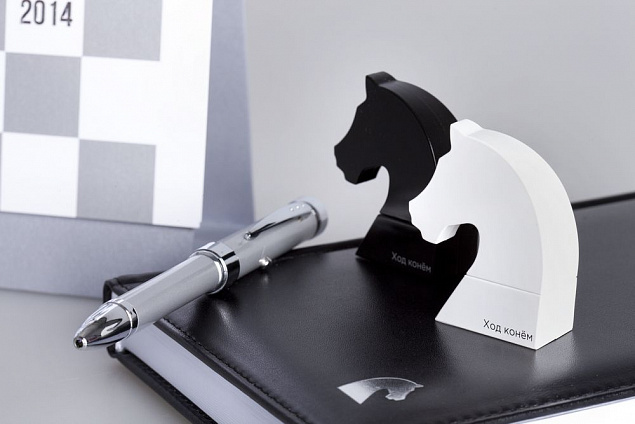 Ручка с проекцией из серии «Ход конем» с логотипом в Москве заказать по выгодной цене в кибермаркете AvroraStore