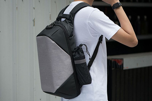 Рюкзак ClickPack, серый с логотипом  заказать по выгодной цене в кибермаркете AvroraStore
