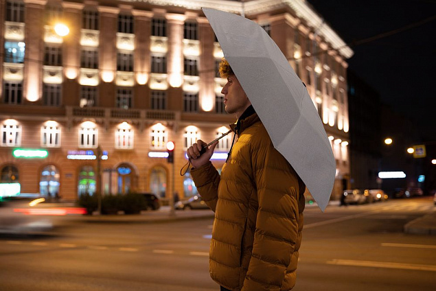 Зонт складной Show Up со светоотражающим куполом, черный с логотипом в Москве заказать по выгодной цене в кибермаркете AvroraStore