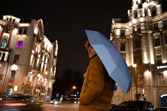 Зонт складной Show Up со светоотражающим куполом, синий с логотипом в Москве заказать по выгодной цене в кибермаркете AvroraStore