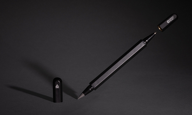 Ручка с двойным наконечником Swiss Peak Storm из переработанного алюминия RCS с логотипом в Москве заказать по выгодной цене в кибермаркете AvroraStore