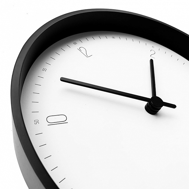 Часы настенные Lyce, белые с черным с логотипом в Москве заказать по выгодной цене в кибермаркете AvroraStore