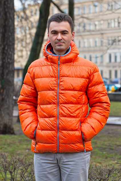Куртка пуховая мужская Tarner, серая с логотипом в Москве заказать по выгодной цене в кибермаркете AvroraStore
