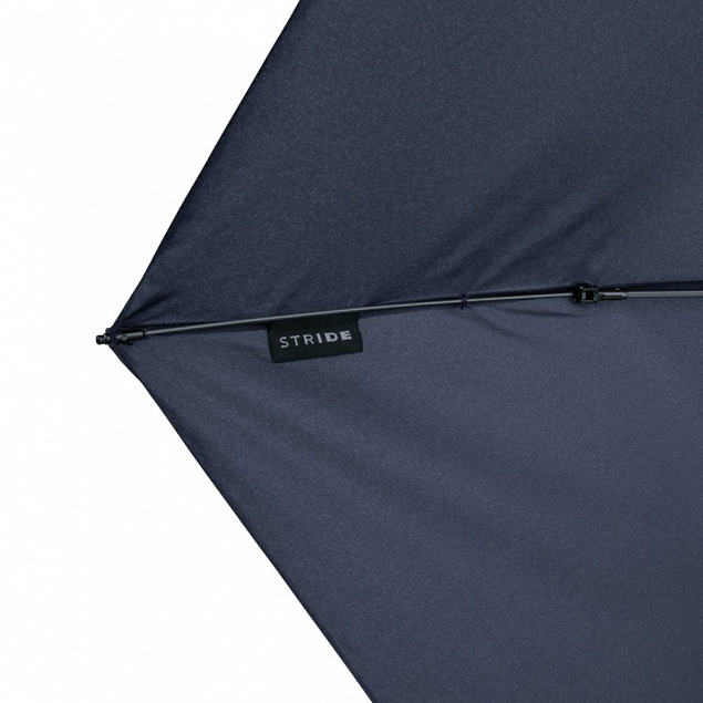 Зонт складной Luft Trek, темно-синий с логотипом в Москве заказать по выгодной цене в кибермаркете AvroraStore