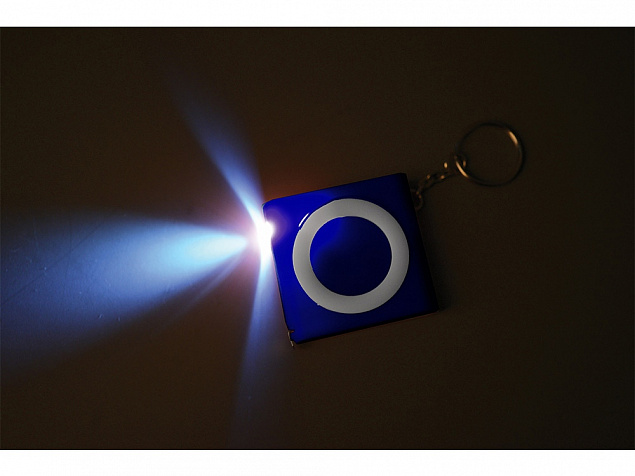 Брелок-рулетка с фонариком. 1 м., синий/белый с логотипом в Москве заказать по выгодной цене в кибермаркете AvroraStore